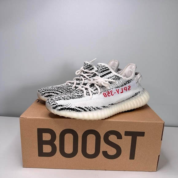 Zebra Yeezy Boost 350 V2 ( M Size 11.5)
